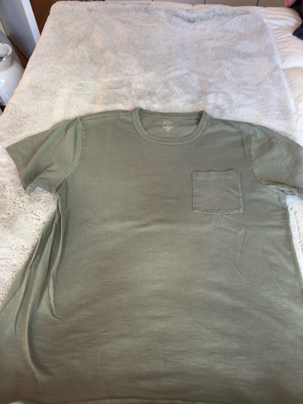 J. Crew Men's Short Sleeve Crewneck Pocket T-Shirt in Olive